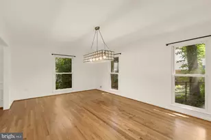 1318 Round Oak Ct, McLean, VA 22101 - Photo 27