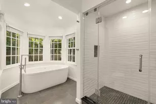 1318 Round Oak Ct, McLean, VA 22101 - Photo 37