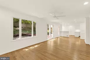 1318 Round Oak Ct, McLean, VA 22101 - Photo 21