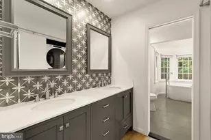 1318 Round Oak Ct, McLean, VA 22101 - Photo 33