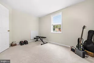 13111 Watchwood Ln, Fairfax, VA 22033 - Photo 35