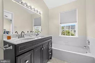 13111 Watchwood Ln, Fairfax, VA 22033 - Photo 23