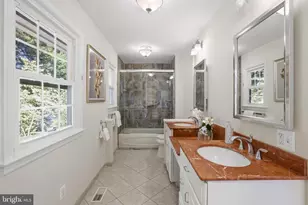 8208 Guinevere Dr, Annandale, VA 22003 - Photo 37
