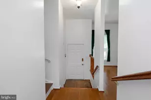 8207 Cedar Landing Ct, Alexandria, VA 22306 - Photo 3