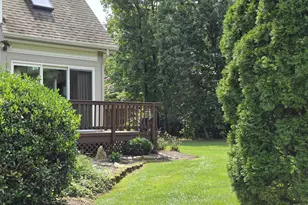 15601 Meherrin Dr, Centreville, VA 20120 - Photo 5