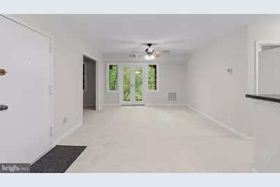 8110 Colony Point Road #H, Springfield, VA 22152 - Photo 5