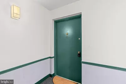 8110 Colony Point Road #H, Springfield, VA 22152 - Photo 3