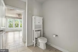 3927 Fair Ridge Dr, Fairfax, VA 22033 - Photo 17