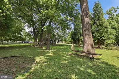 511 Malcolm Road NW, Vienna, VA 22180 - Photo 9