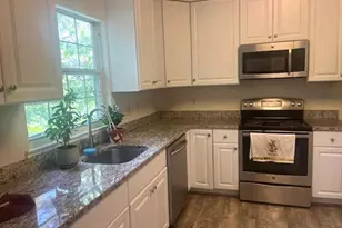 2028 Madrillon Springs Ct, Vienna, VA 22182 - Photo 11