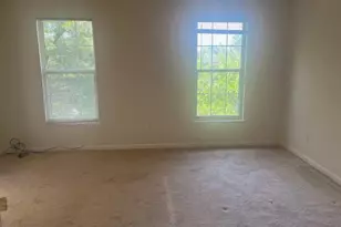 2028 Madrillon Springs Ct, Vienna, VA 22182 - Photo 13