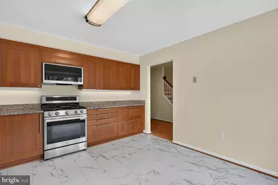 7204 Gentian Court, Springfield, VA 22152 - Photo 5