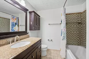 7998 Tyson Oaks Cir, Vienna, VA 22182 - Photo 11