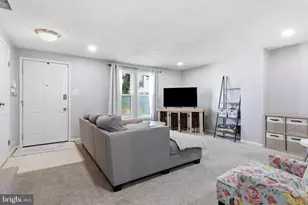 7490 Wounded Knee Rd, Lorton, VA 22079 - Photo 7