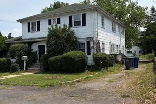 2767 Annandale Rd, Falls Church, VA 22042 - Photo 3