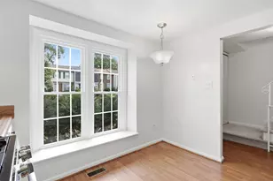 14361 Watery Mountain Ct, Centreville, VA 20120 - Photo 5