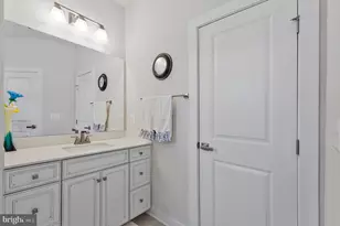 14057 Sunrise Valley Dr, Herndon, VA 20171 - Photo 33