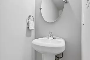 8518 Rehoboth Ct, Vienna, VA 22182 - Photo 5