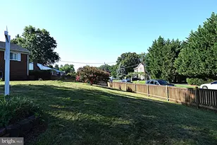 7025 Strathmore St, Falls Church, VA 22042 - Photo 17