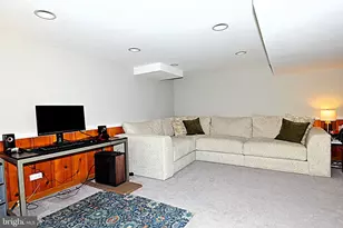 7025 Strathmore St, Falls Church, VA 22042 - Photo 15