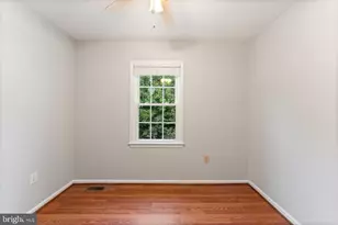 7925 Pebble Brook Ct, Springfield, VA 22153 - Photo 23