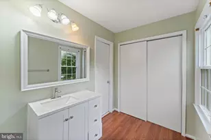 7925 Pebble Brook Ct, Springfield, VA 22153 - Photo 13