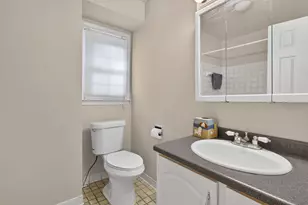 8000 Woodcroft Ct, Dunn Loring, VA 22027 - Photo 25