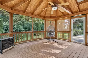 8000 Woodcroft Ct, Dunn Loring, VA 22027 - Photo 15