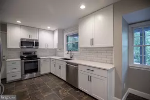 4836 Gainsborough Dr, Fairfax, VA 22032 - Photo 11