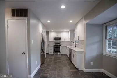 4836 Gainsborough Drive, Fairfax, VA 22032 - Photo 9
