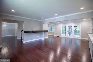 4836 Gainsborough Dr, Fairfax, VA 22032 - Photo 7