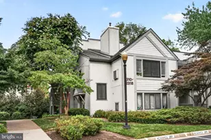 2316 Hunters Run Dr, Reston, VA 20191 - Photo 1