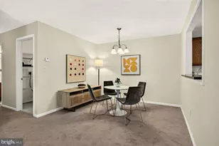 2316 Hunters Run Dr, Reston, VA 20191 - Photo 9