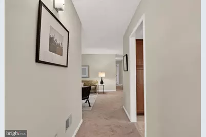 2316 Hunters Run Drive, Reston, VA 20191 - Photo 5