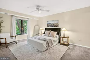 2316 Hunters Run Dr, Reston, VA 20191 - Photo 29