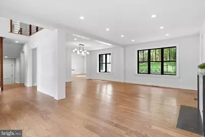 5921 Chesterbrook Road, McLean, VA 22101 - Photo 17