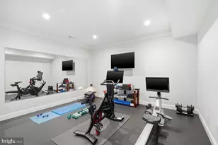 6909 Arbor Ln, McLean, VA 22101 - Photo 53