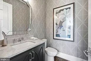 6909 Arbor Ln, McLean, VA 22101 - Photo 13