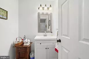 9711 Turnbuckle Dr, Burke, VA 22015 - Photo 23