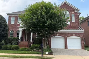 8263 Trailwood Ct, Vienna, VA 22182 - Photo 1