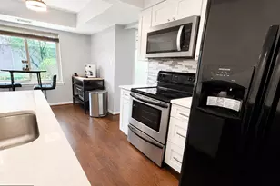 10200 Bushman Dr, Oakton, VA 22124 - Photo 9