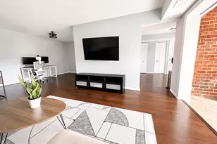 10200 Bushman Dr, Oakton, VA 22124 - Photo 5