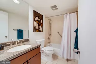 8807 Aunt Lilly Ln, Annandale, VA 22003 - Photo 13