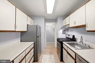 1914 Wilson, McLean, VA 22102 - Photo 11