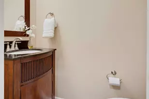 7934 Bubbling Brook Cir, Springfield, VA 22153 - Photo 5