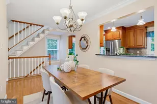 7934 Bubbling Brook Cir, Springfield, VA 22153 - Photo 9