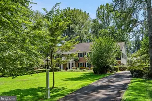 7821 Old Dominion Dr, McLean, VA 22102 - Photo 3