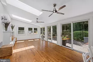 7821 Old Dominion Dr, McLean, VA 22102 - Photo 17