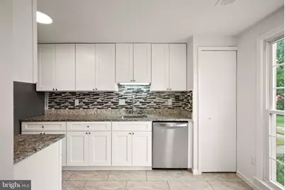 14419 Black Horse Court, Centreville, VA 20120 - Photo 9