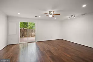 14419 Black Horse Ct, Centreville, VA 20120 - Photo 15
